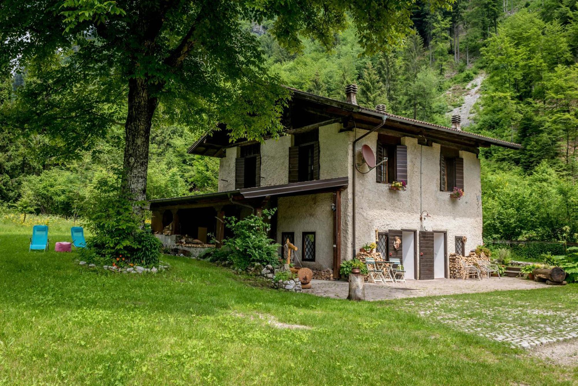 Vila Chalet Silenthia Lenzumo di Concei Exteriér fotografie